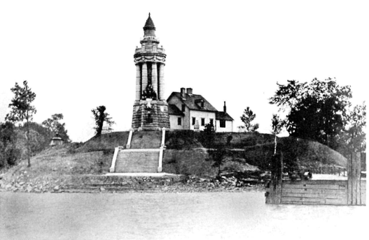 An old picture of Crown Point Memorial Lighthouse