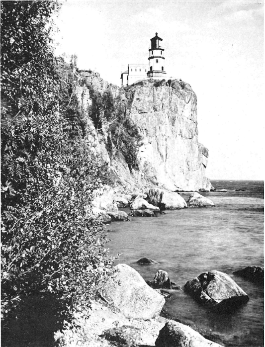 An old picture of Split Rock Lighthouse